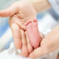 What is the difference between admitting diagnosis and primary diagnosis?